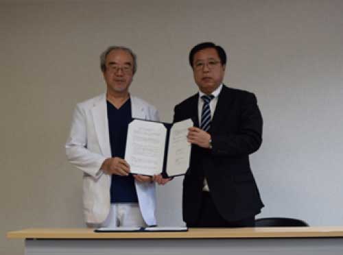 北海道文教大学と医療法人社団豊生会との包括連携協定調印式